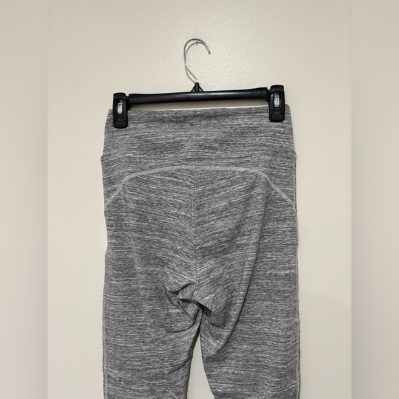 Pink Victoria’s Secret leggings gray - Picture 4 of 6